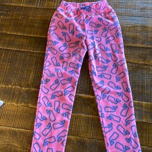 Vineyard vines child small fleece pants.
